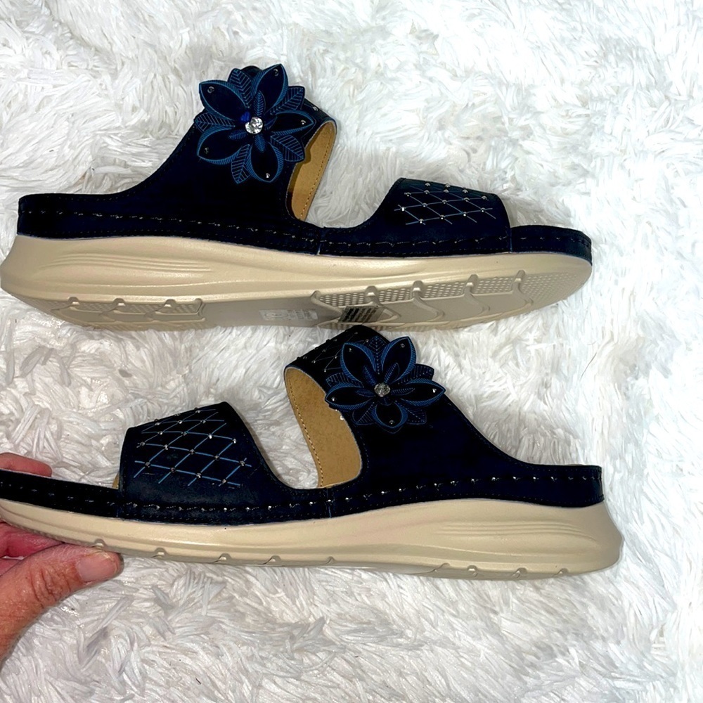 NWOT Italina Blue Rosette Flower Embellished Slip on Padded wedge sandals